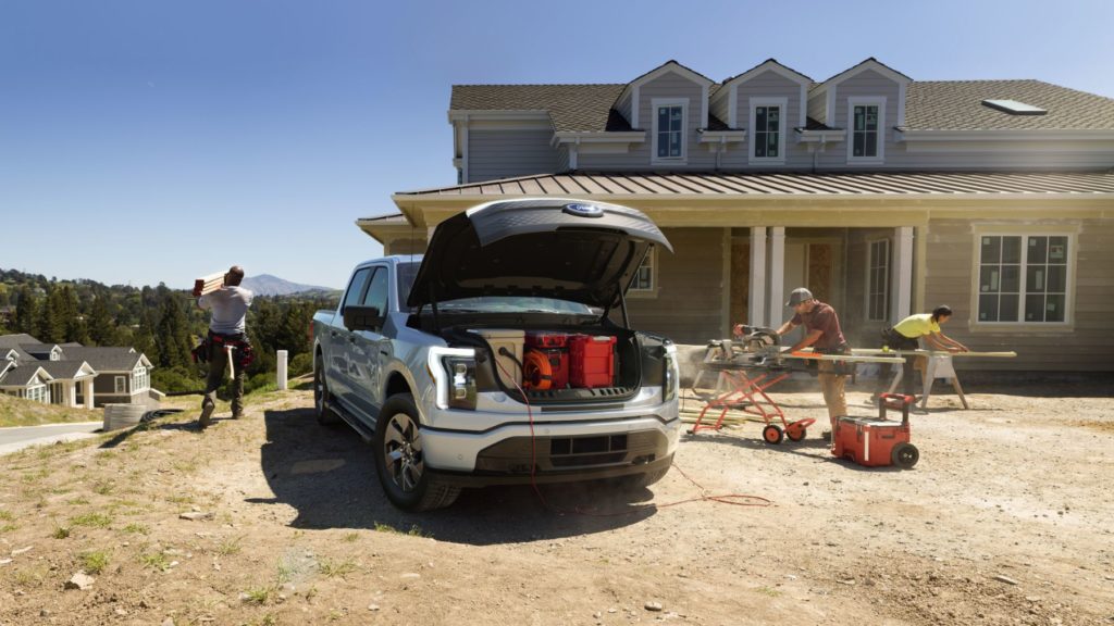 2022 Ford F 150 Lightning 11