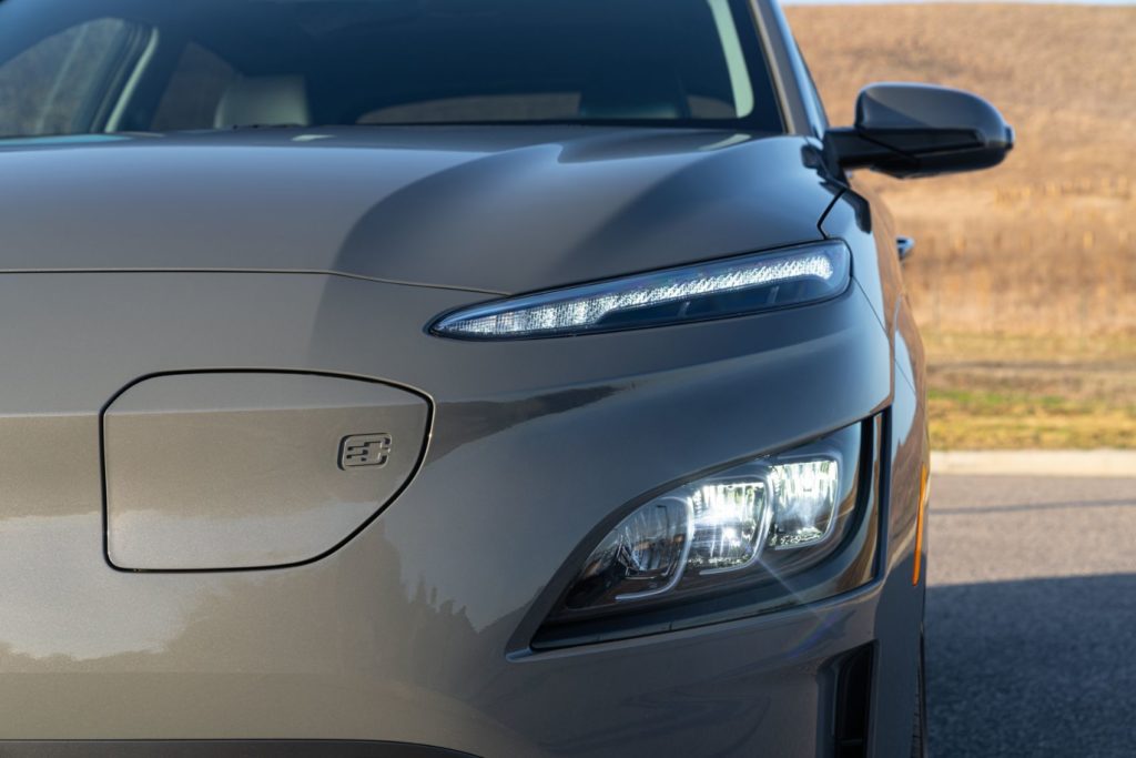 2022 Hyundai Kona Electric 3