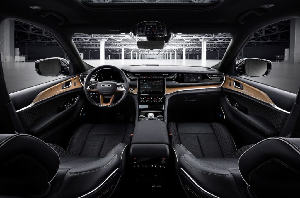 2022 Jeep Grand Cherokee Summit Reserve interior layout. 