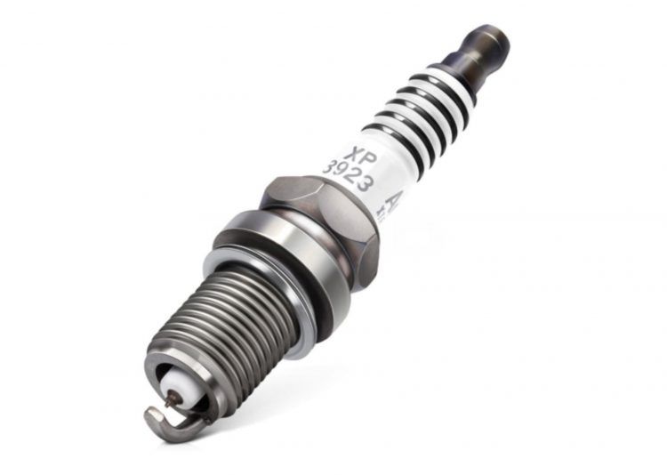 Iridium spark plug