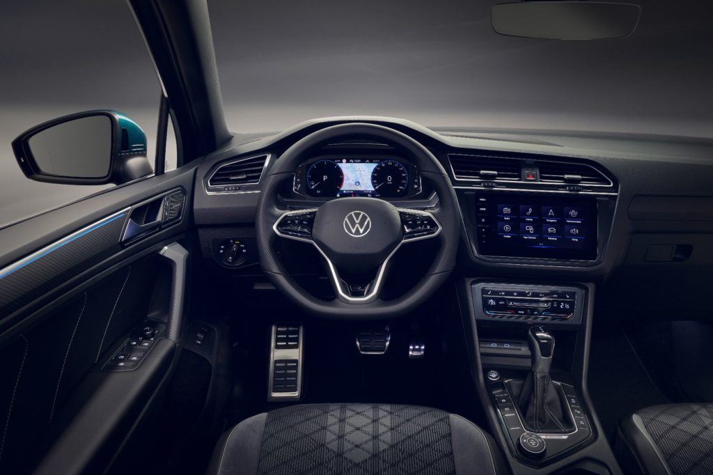 2022 VW Tiguan interior layout.